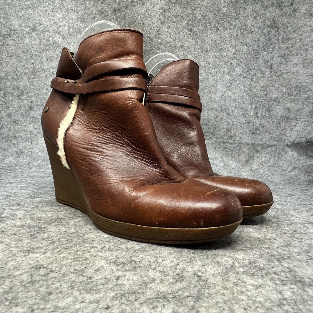 UGG Alexandra Wedge Ankle Boots Womens Sz 8.5 Brown Leather Shearling Lined